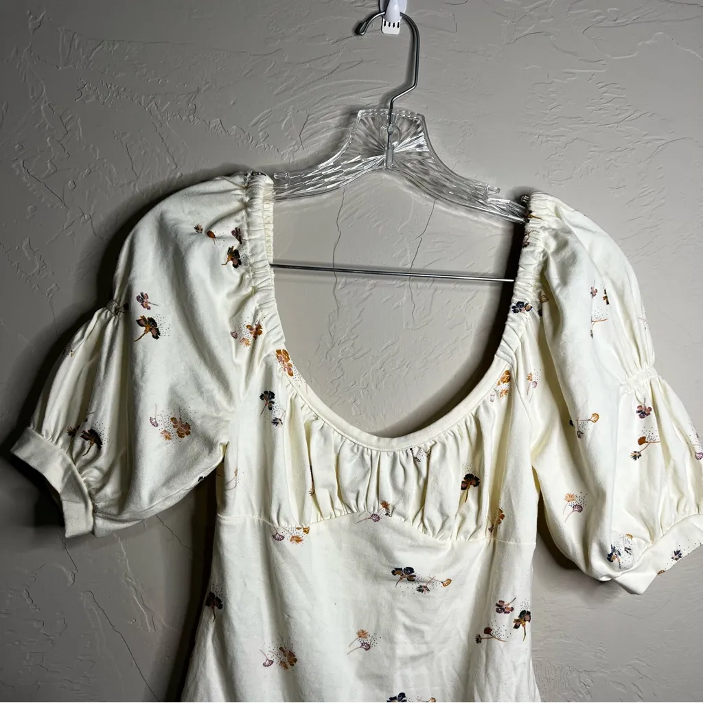 Intimately  Play Date Cream Floral Puff Sleeve Sweetheart Bodysuit - Image 4