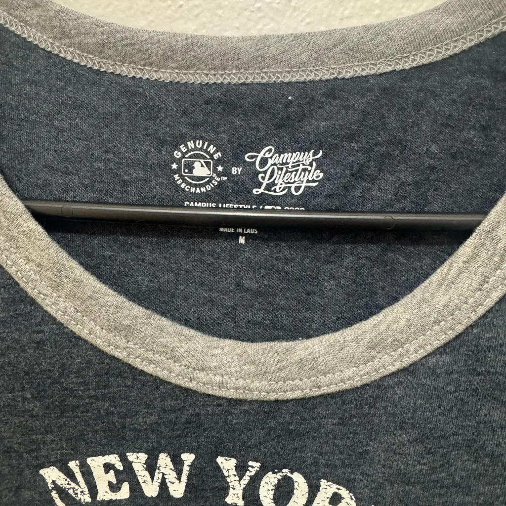 New York Yankees Women's Short Sleeve Tee - Gray - Image 4