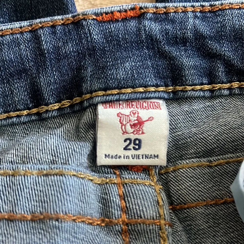 True Religion EUC  Jeans - Image 4