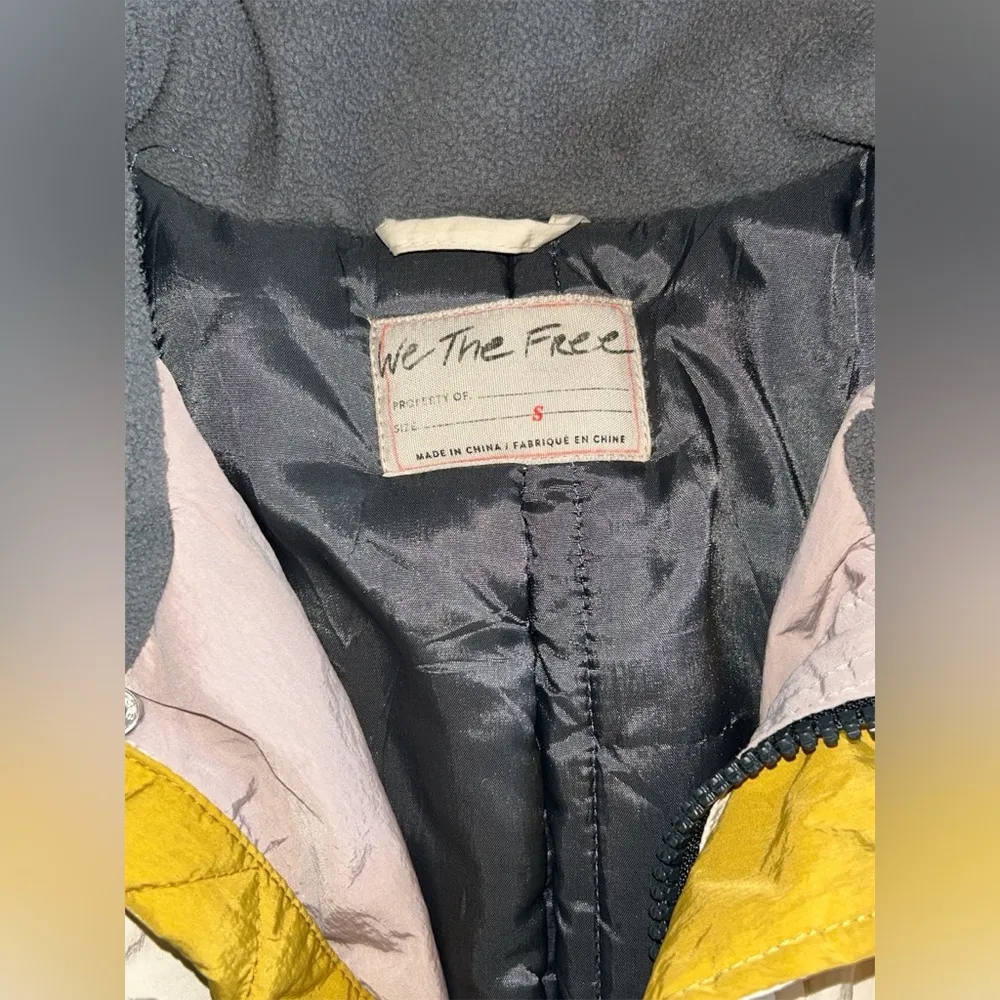 FREE PEOPLE We the free Alpine Retreat Jacket. Size Small - Image 5