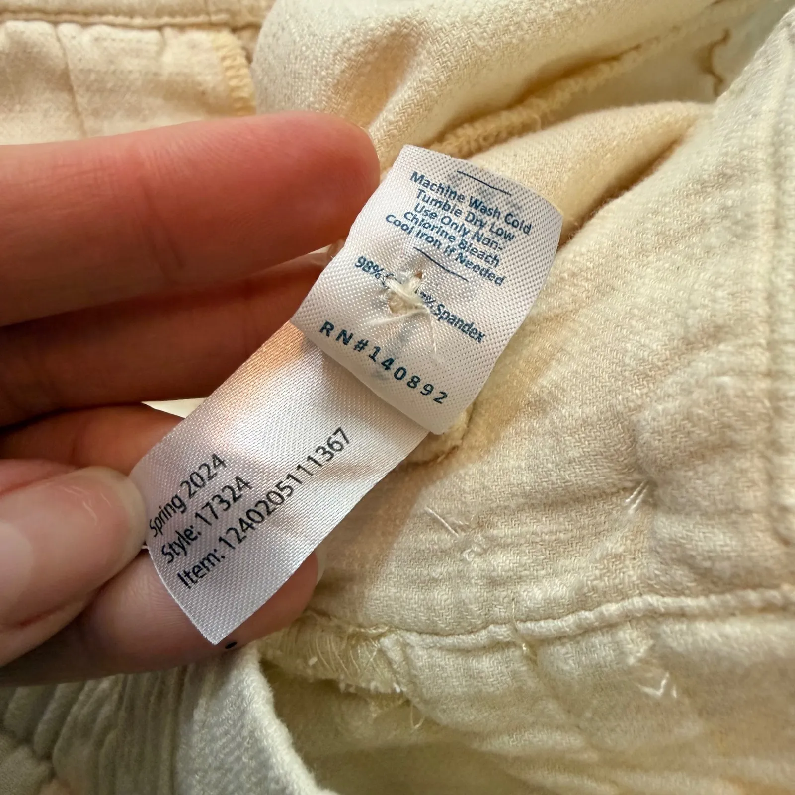 Maine Layer Elle Relaxed Crop Cotton Textured Pull On Pant Cream XL - Image 12