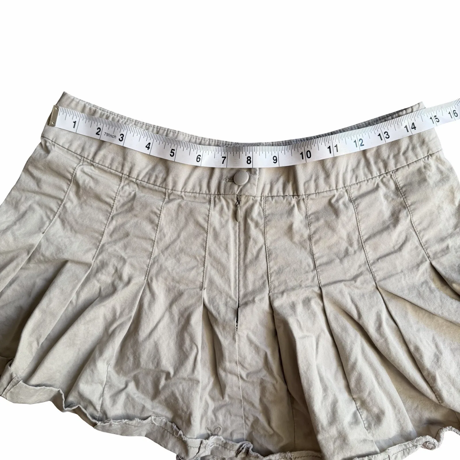 American Eagle Mini Skirt Women’s Size 4 Khaki Pleated Raw Hem Y2K Low Rise Read - Image 5