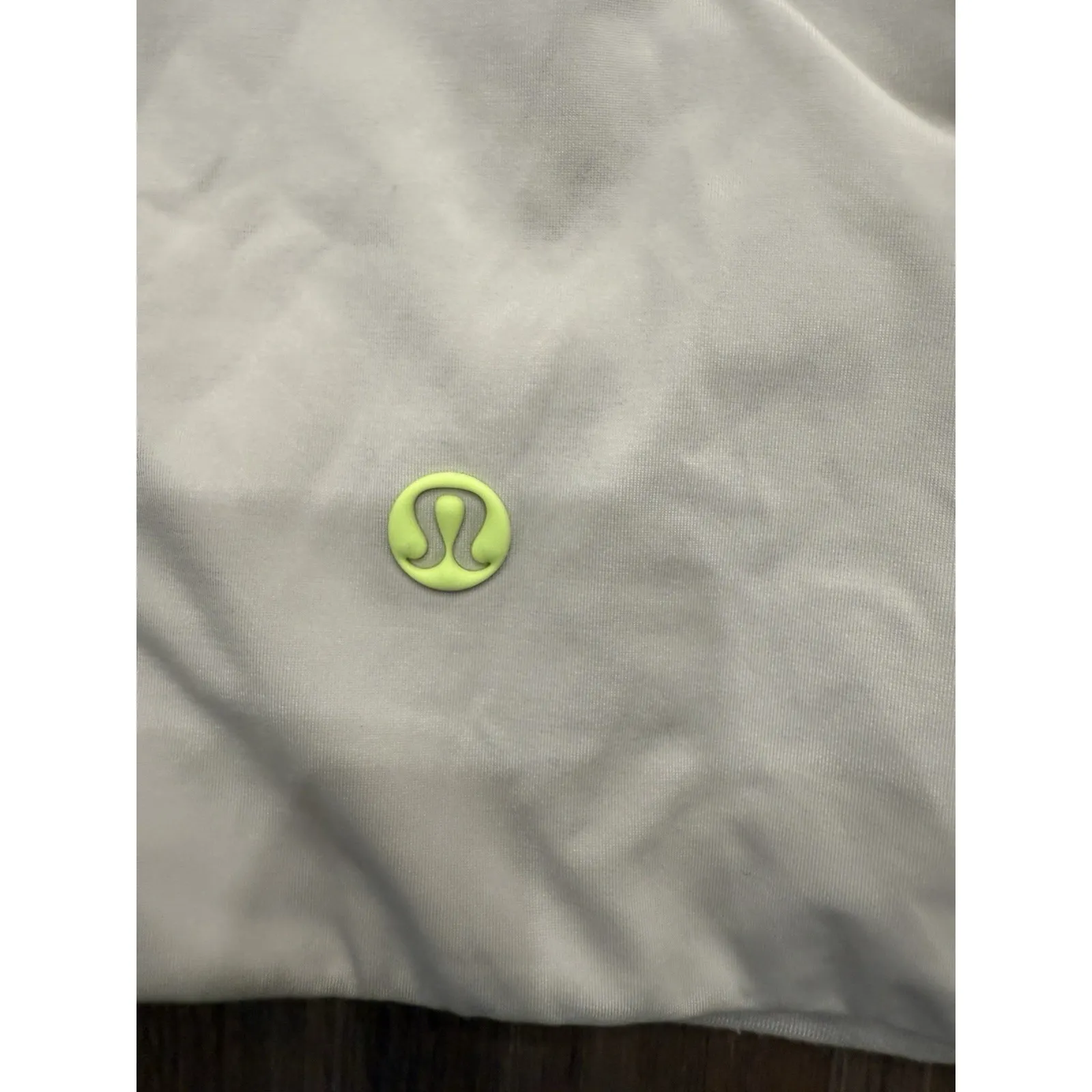 Lululemon Training Top tight fit Short Sleeve Activewear Women T Shirt XS‎ Tan - Image 4