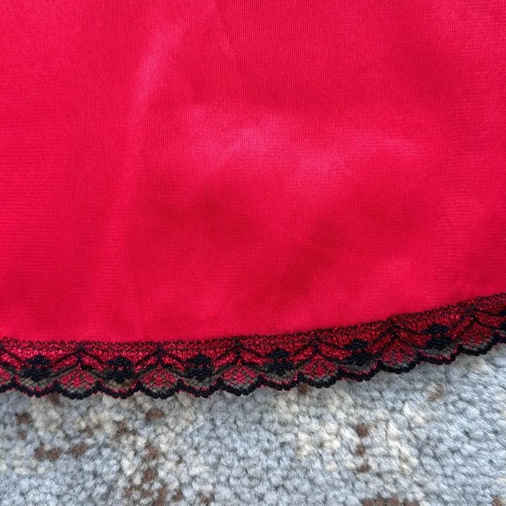 Vintage Ashley Taylor Nylon Lace Cami Red Black Large - Image 2