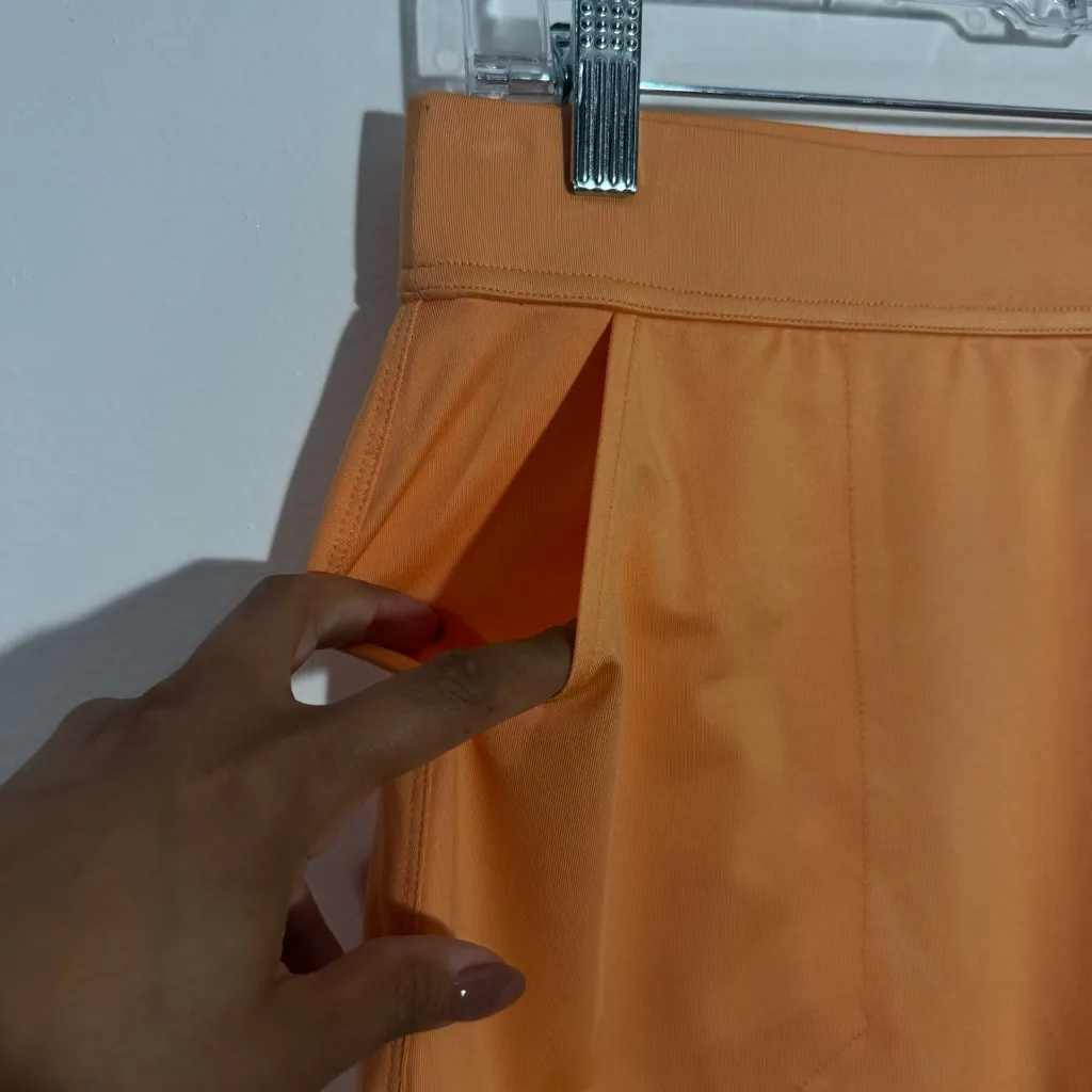 NEW Belyn Key Ruffle Golf Skort Cantaloupe Orange Size‎ Small - Image 3