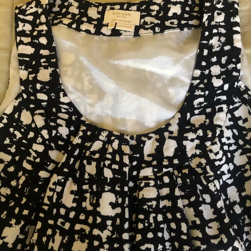 Kate Spade Sleeveless Black & White Design Top M - Image 4
