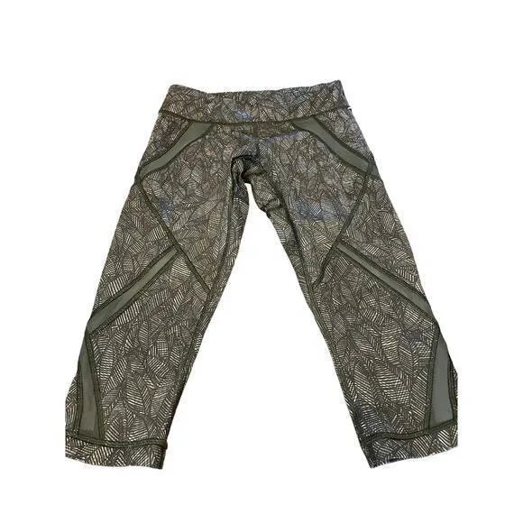 Lululemon Cool To Street Crop Jazzy White Gator Green Sage Green Legging‎ Size 4 - Image 5