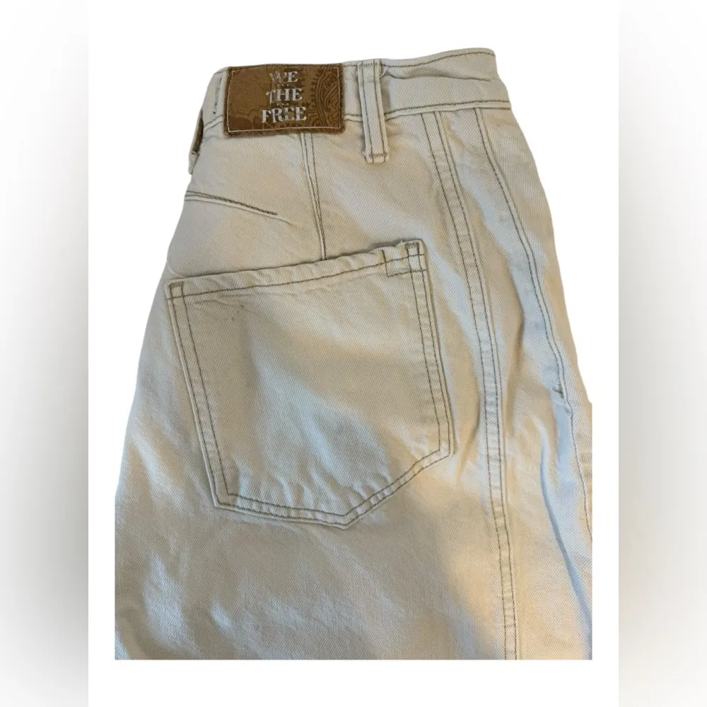 We The Free  x Free People Mid Rise Barrel Pants Denim  White Jeans | Size 27 - Image 16