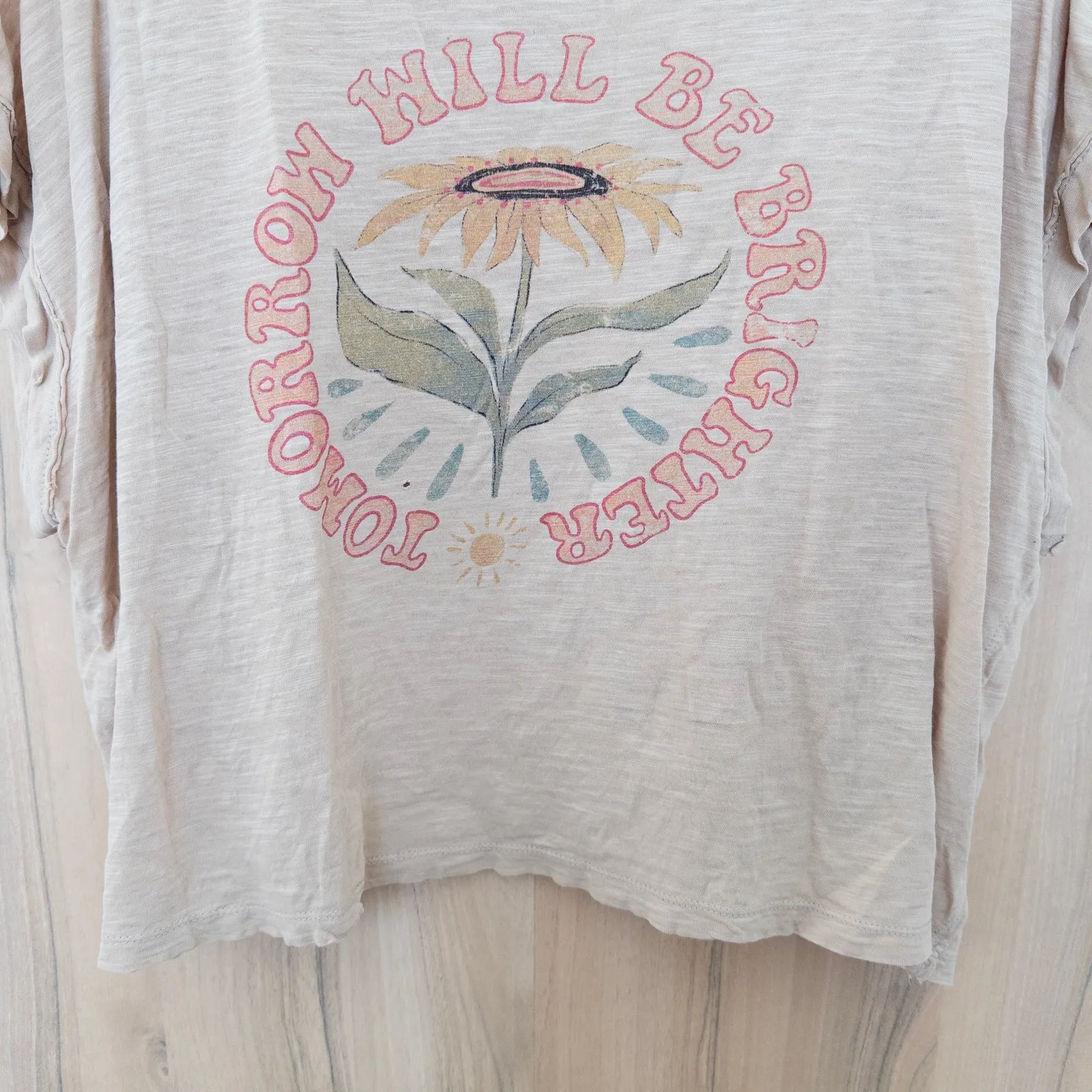 Natural Life Womens Graphic T Shirt Size XL Beige Short Sleeve Floral Boho - Image 3