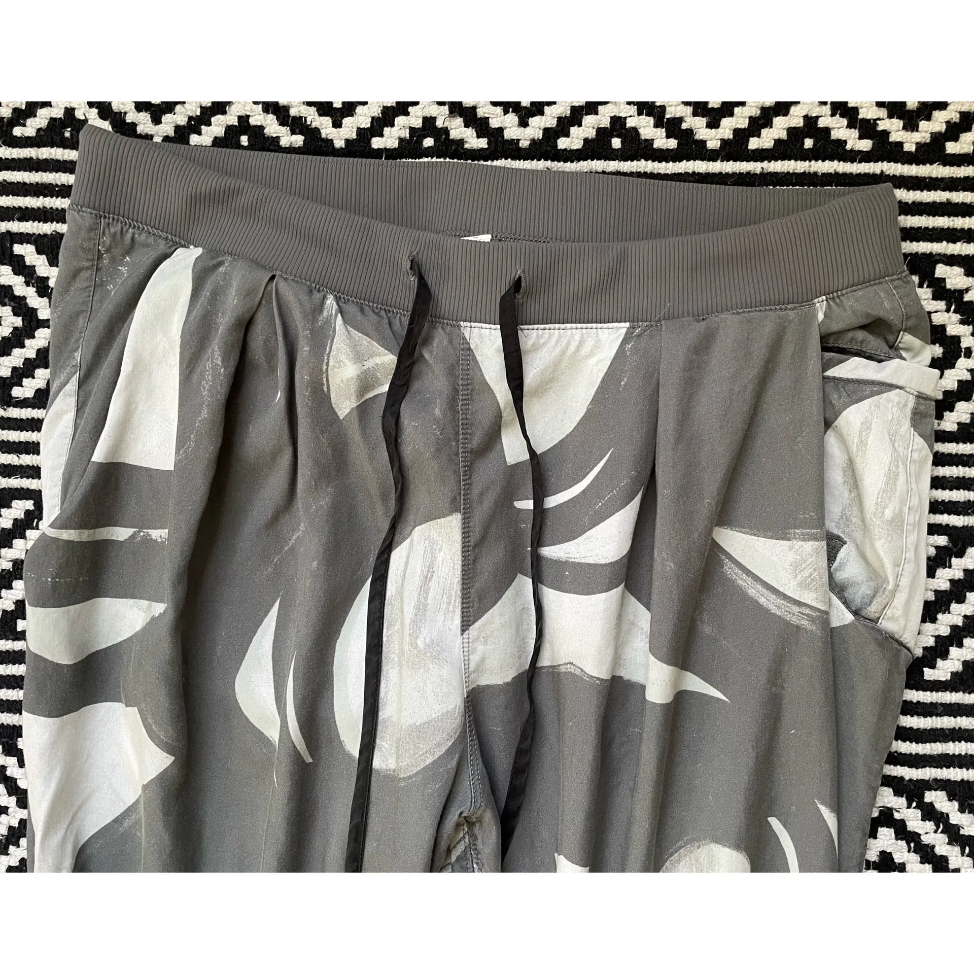 Lululemon City Jogger  - Image 7