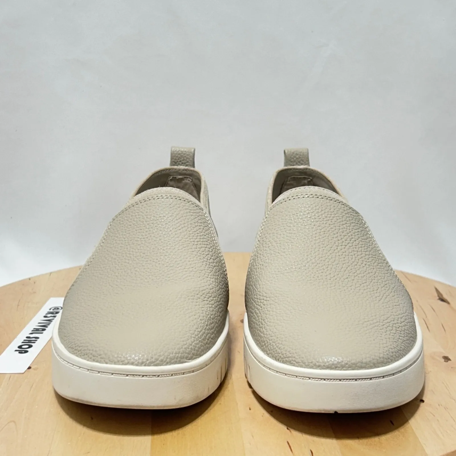 Vionic Womens‎ Cambria Oatmeal Leather Vio Motion Slip-Ons - Size 9 US & 40 EUR - Image 6