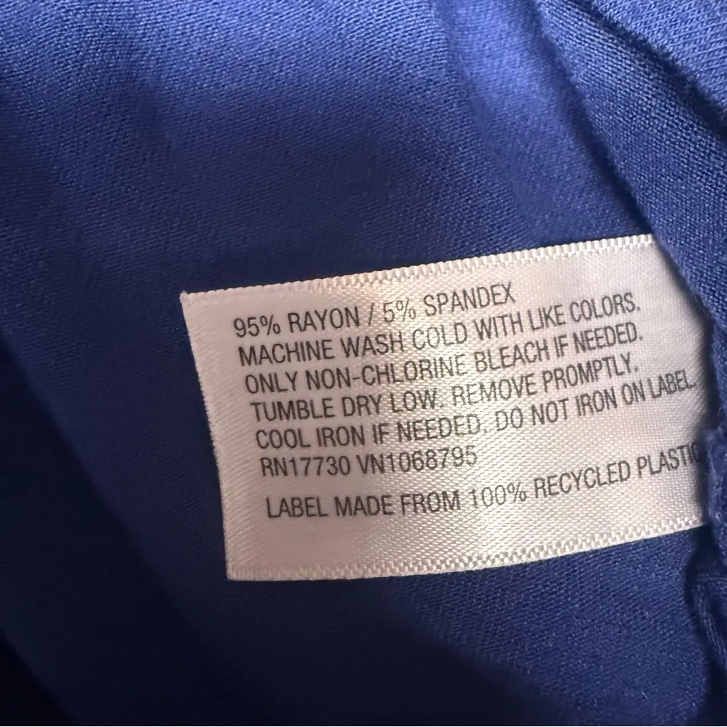 Merona Target Bundle Lot of Five Scoop Neck Bounce Material Round Hem T-Shirts - Image 13