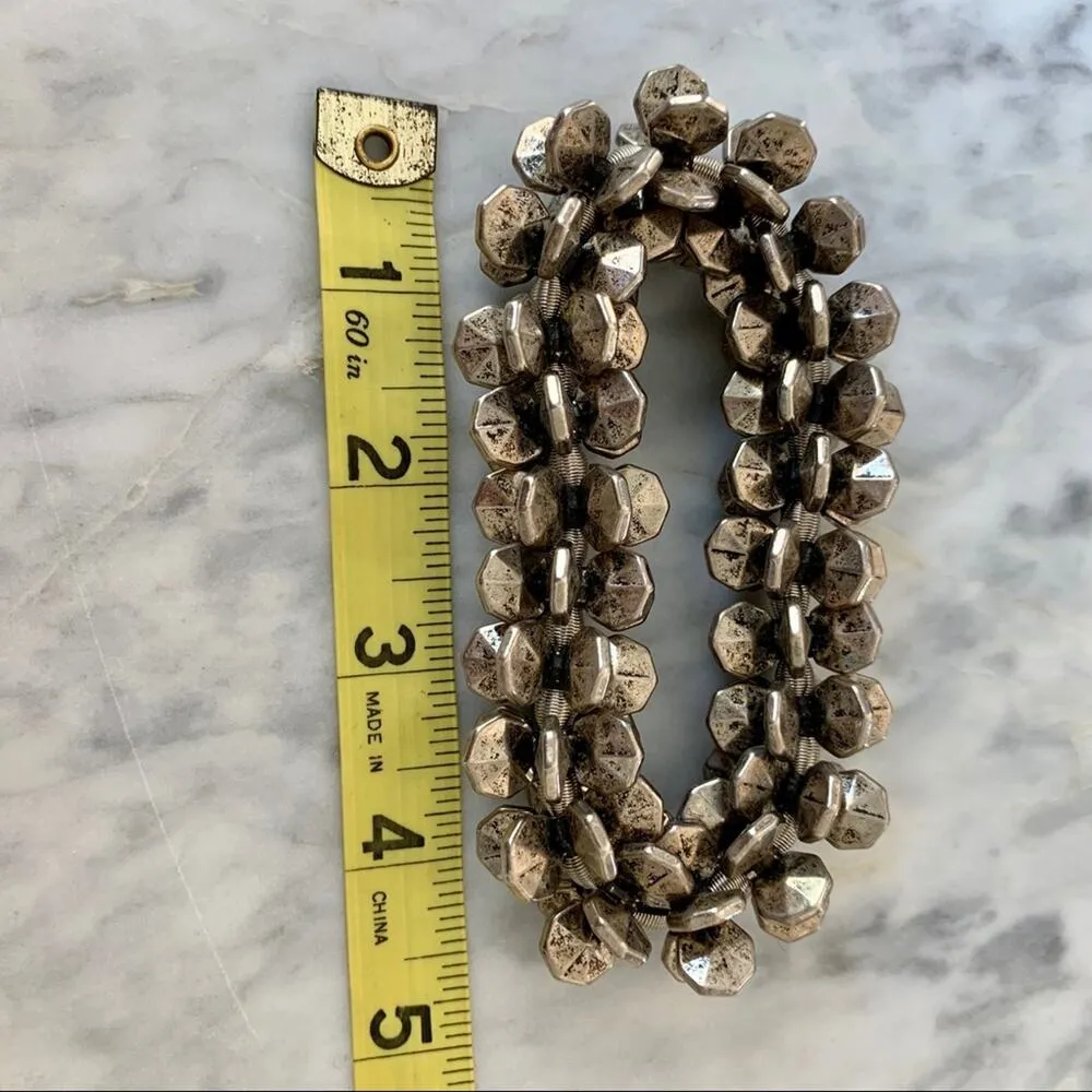 Unique Vintage Geometric Abstract Metal Beaded Elastic Bracelet - Image 3