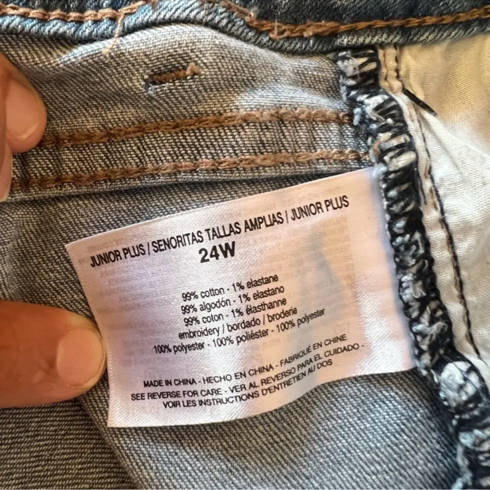 William Rast NWT Skinny Ankle Embroidered Floral Jeans Size 24W - Image 12