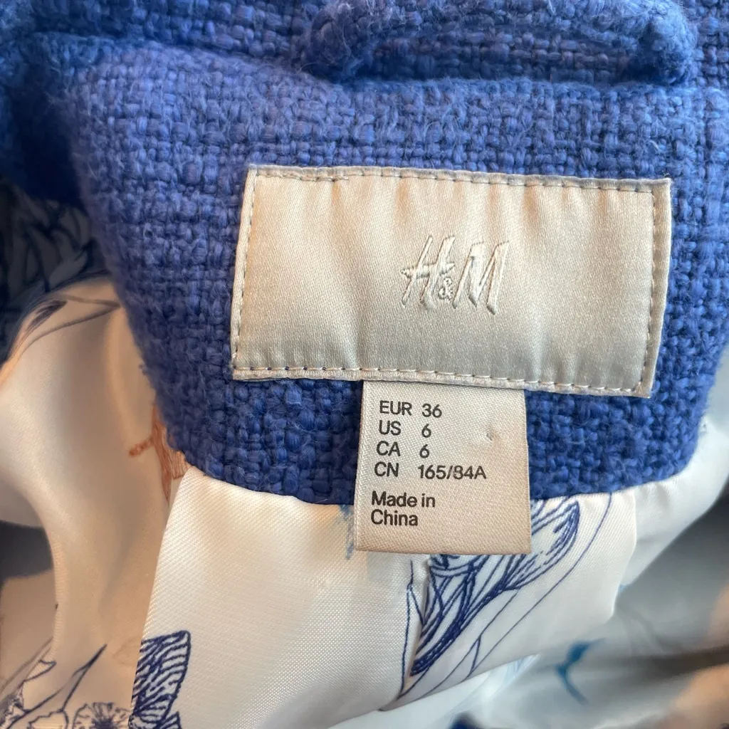 H&M  Periwinkle Boucle Coat - Size 6 - Image 7