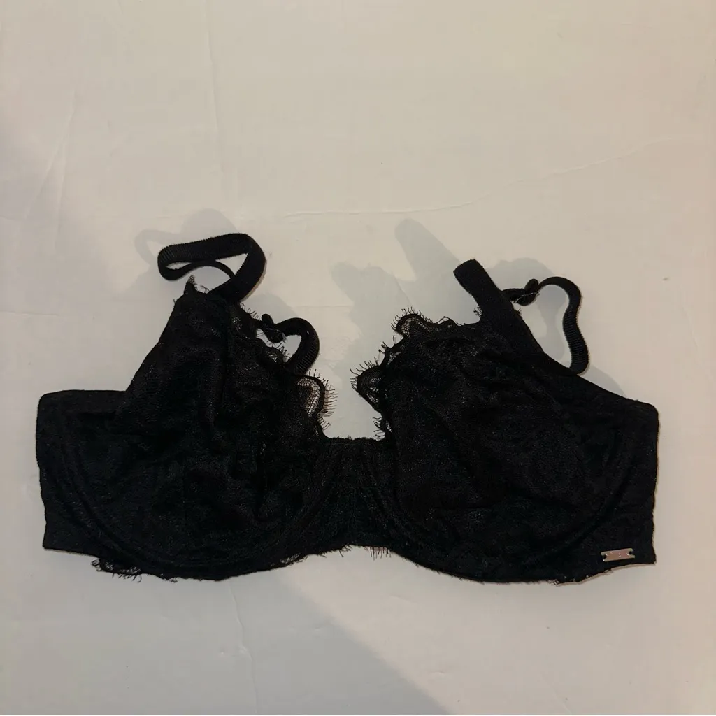 Victoria’s Secret Pink Elegant Black Lace Bra unlined size 36D - Image 2