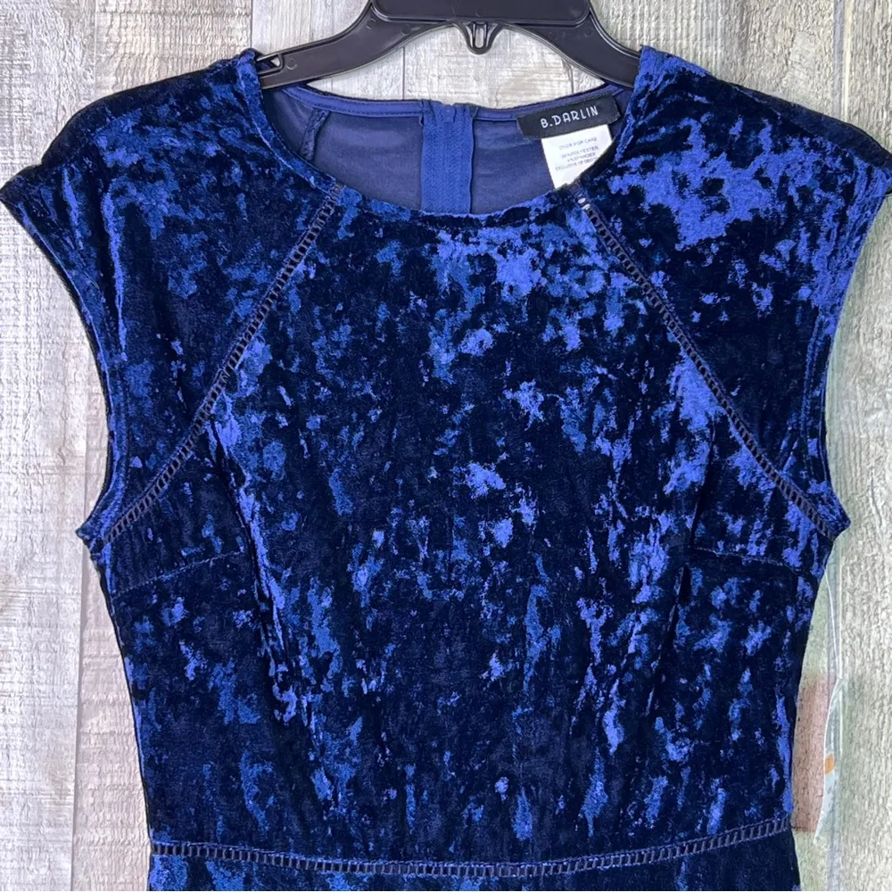 B. Darlin Size 7/8 Crushed Velvet Navy Blue Lace Cutout Design Fit & Fla… - Image 4