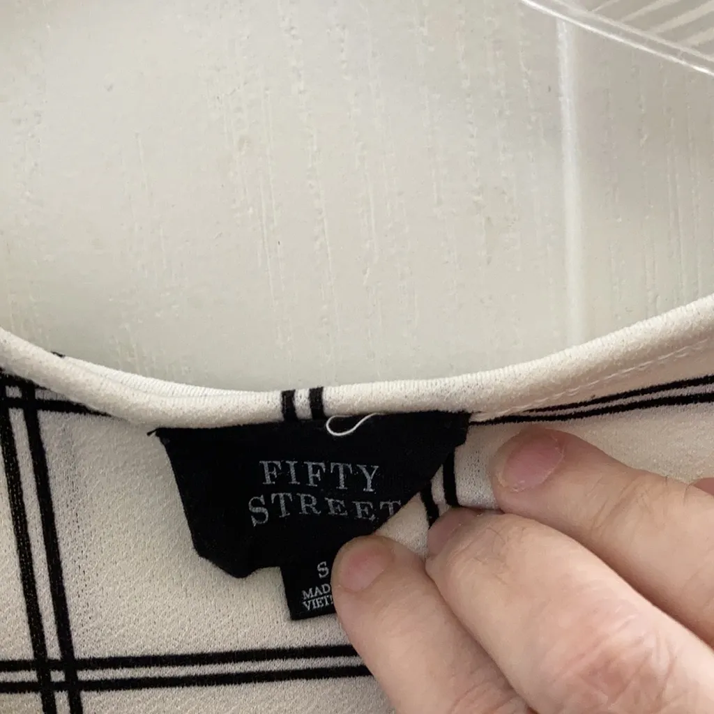 FINAL MARKDOWN Ladies Fifty Street Tunic-style Top (S) - Image 3