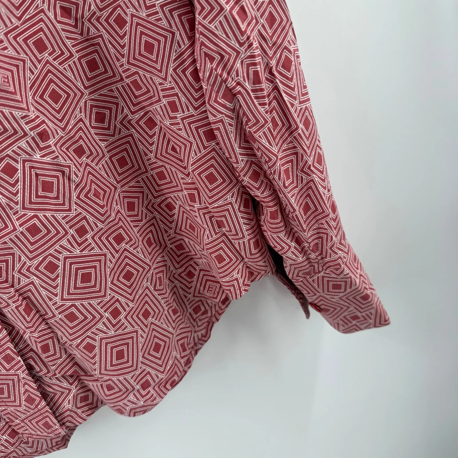 Equipment Button Down Shirt Women's Small NWT 100% Silk Slim Signature Earth Red - Image 8