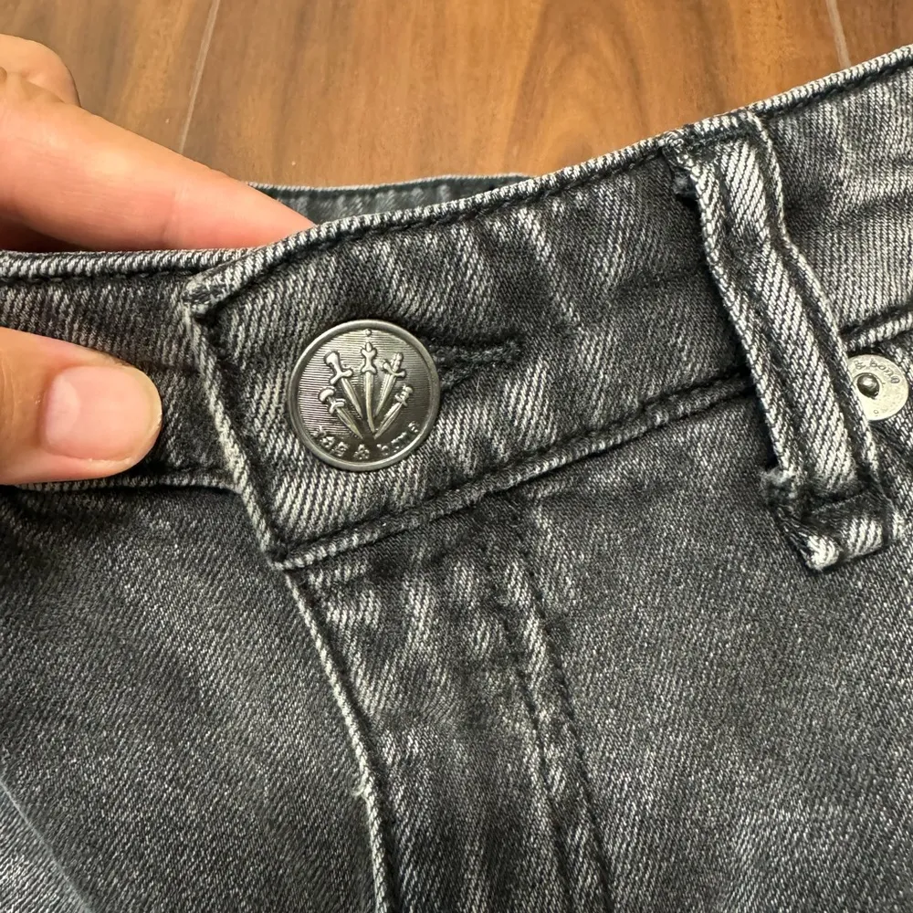 Rag & Bone Dre Low-Rise Slim Boyfriend Jeans - Image 6