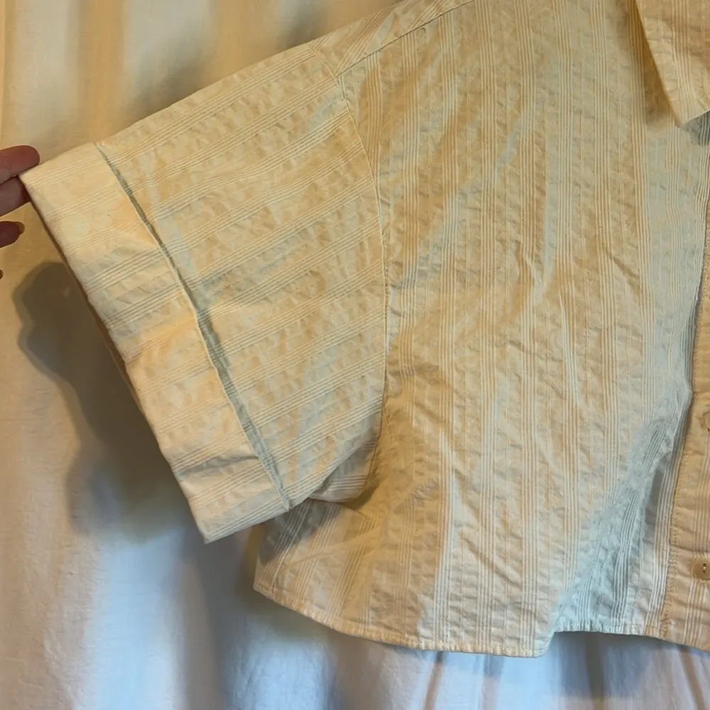 Zara Boxy Wide Cropped Collared Button Up Short Sleeve Shirt - Image 4