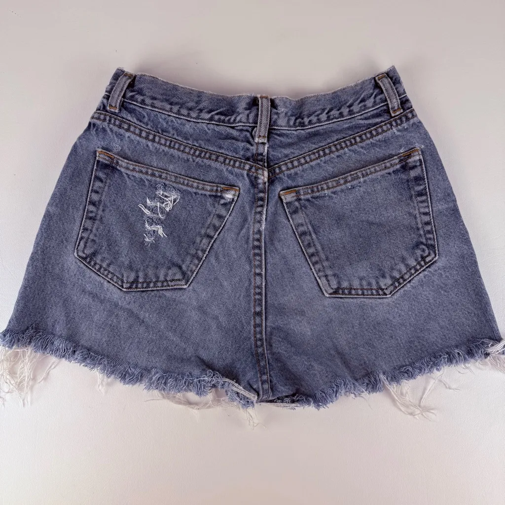 Vintage GAP Distressed Blue Denim Shorts - Image 4