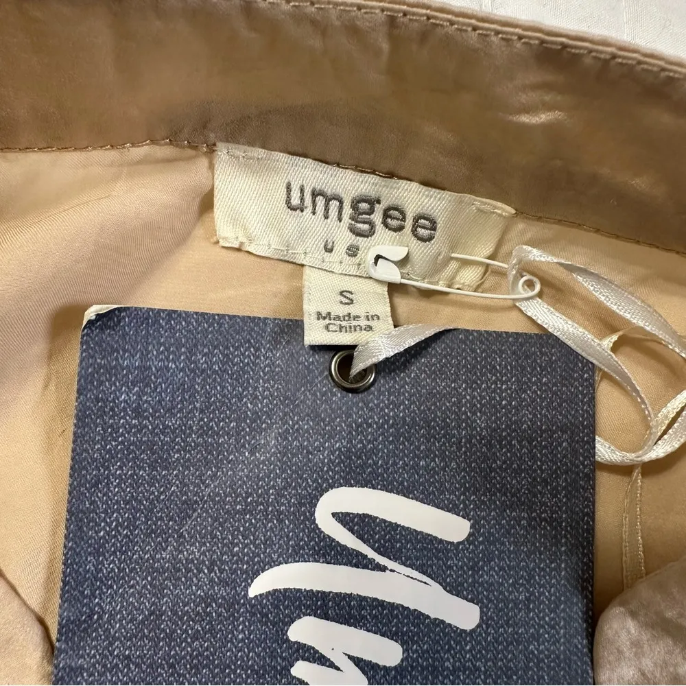 Umgee Neutral With flare Long Sleeve Beige V-Neck Blouse 100% Polyester - Image 9