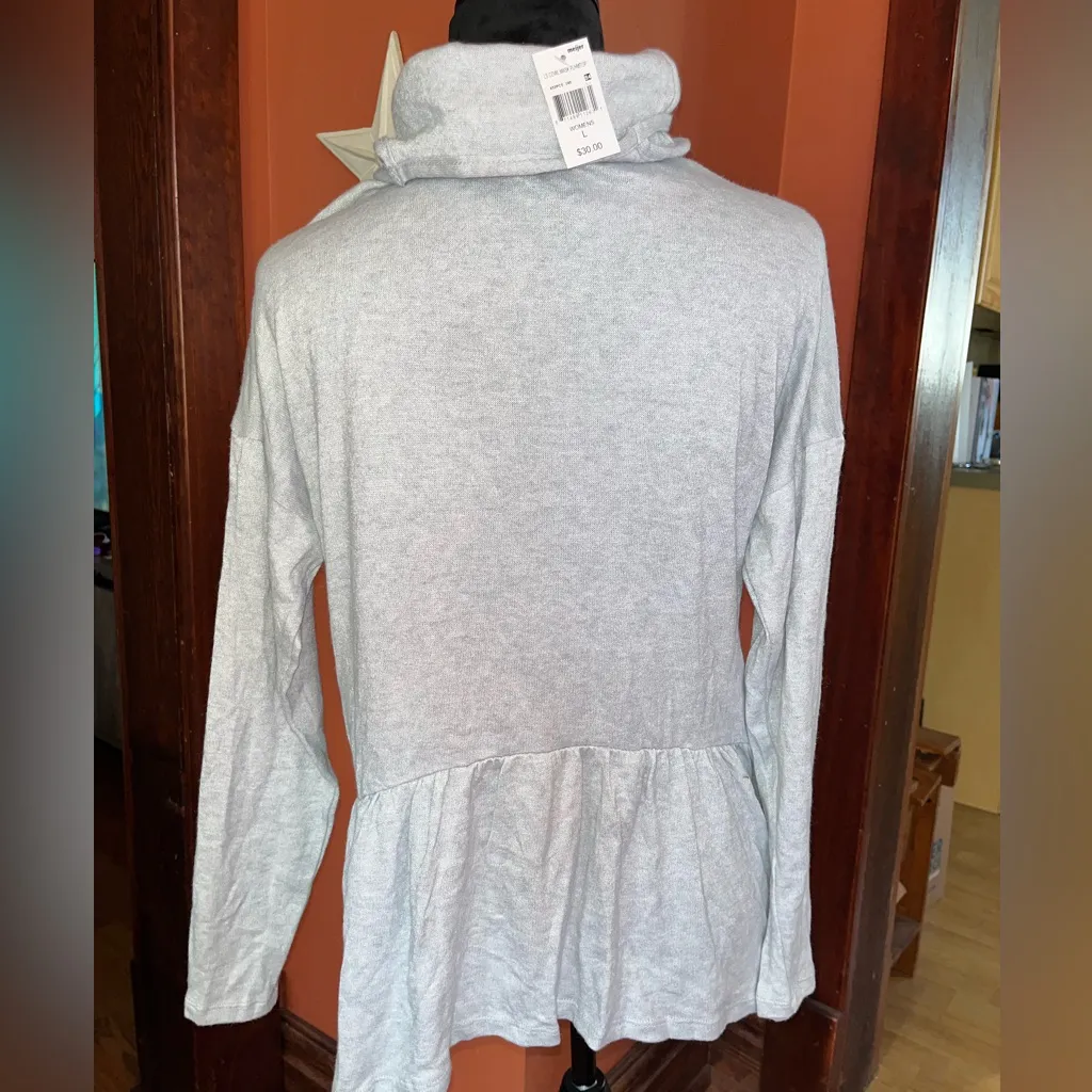 NWT-Ava James cowl neck/mask top - Image 4