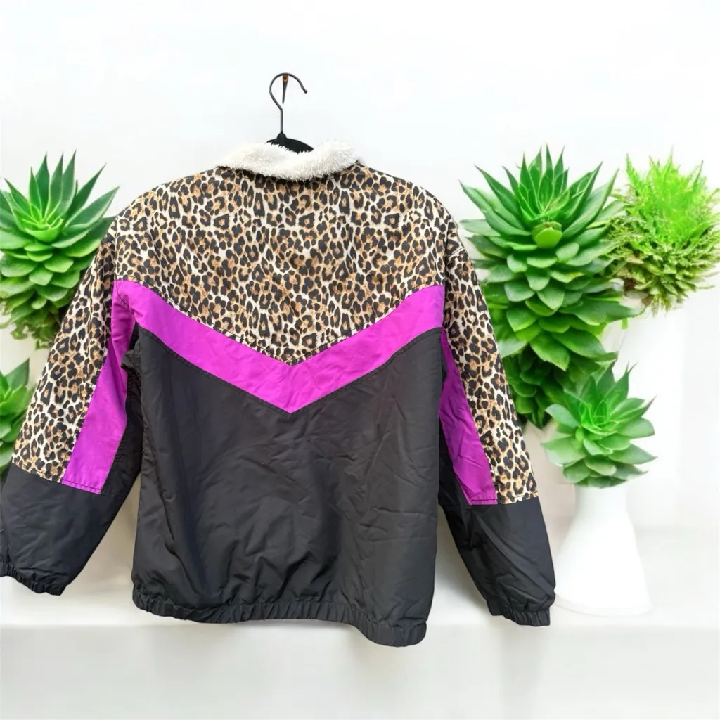 American Eagle Vintage Jacket Small
Leopard Animal Print 80s Retro Zip - Image 2