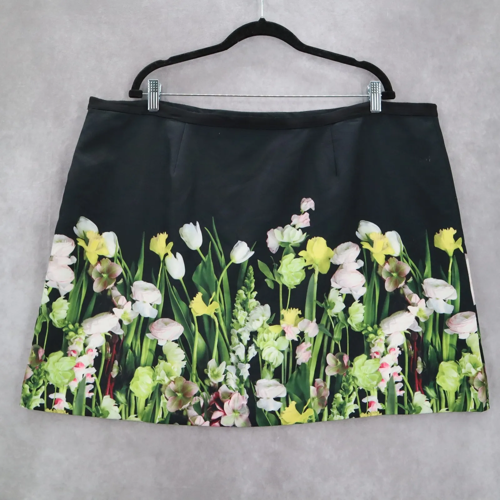 Victoria Beckham Black Floral Mini Short Zip Fun Preppy Flirty‎ Skirt Plus 2X - Image 2
