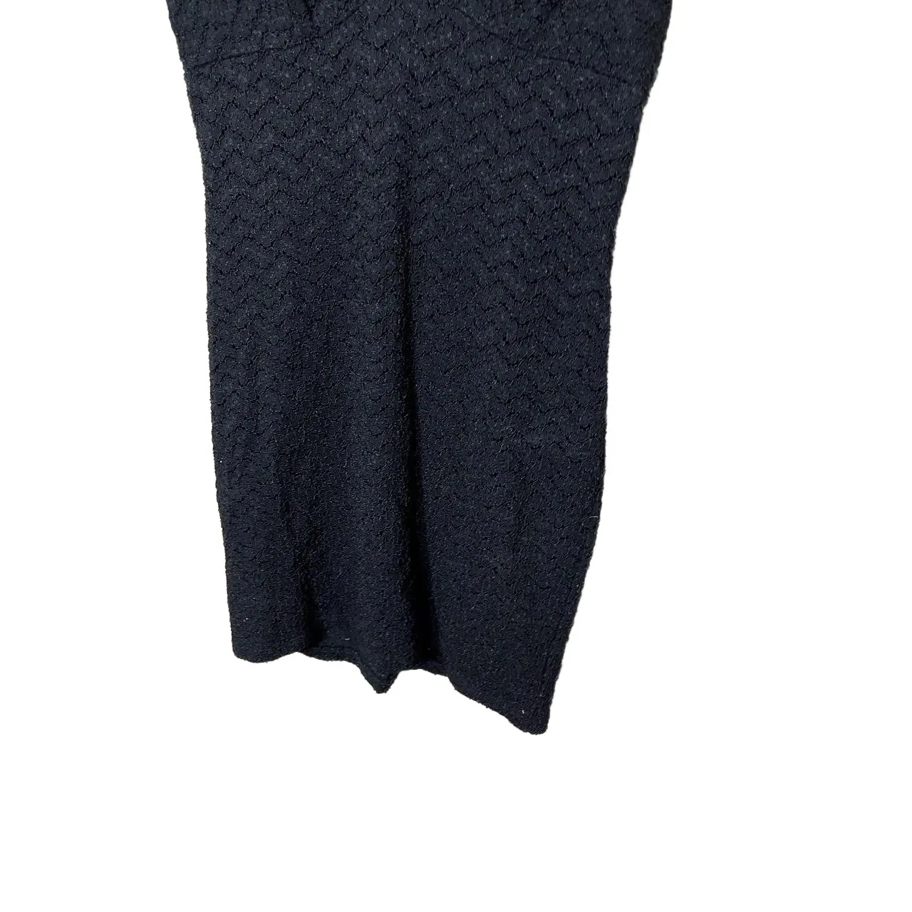 Charlotte Russe Black Lace Texture Short Sleeves‎ VNeck Style Dress - Image 3