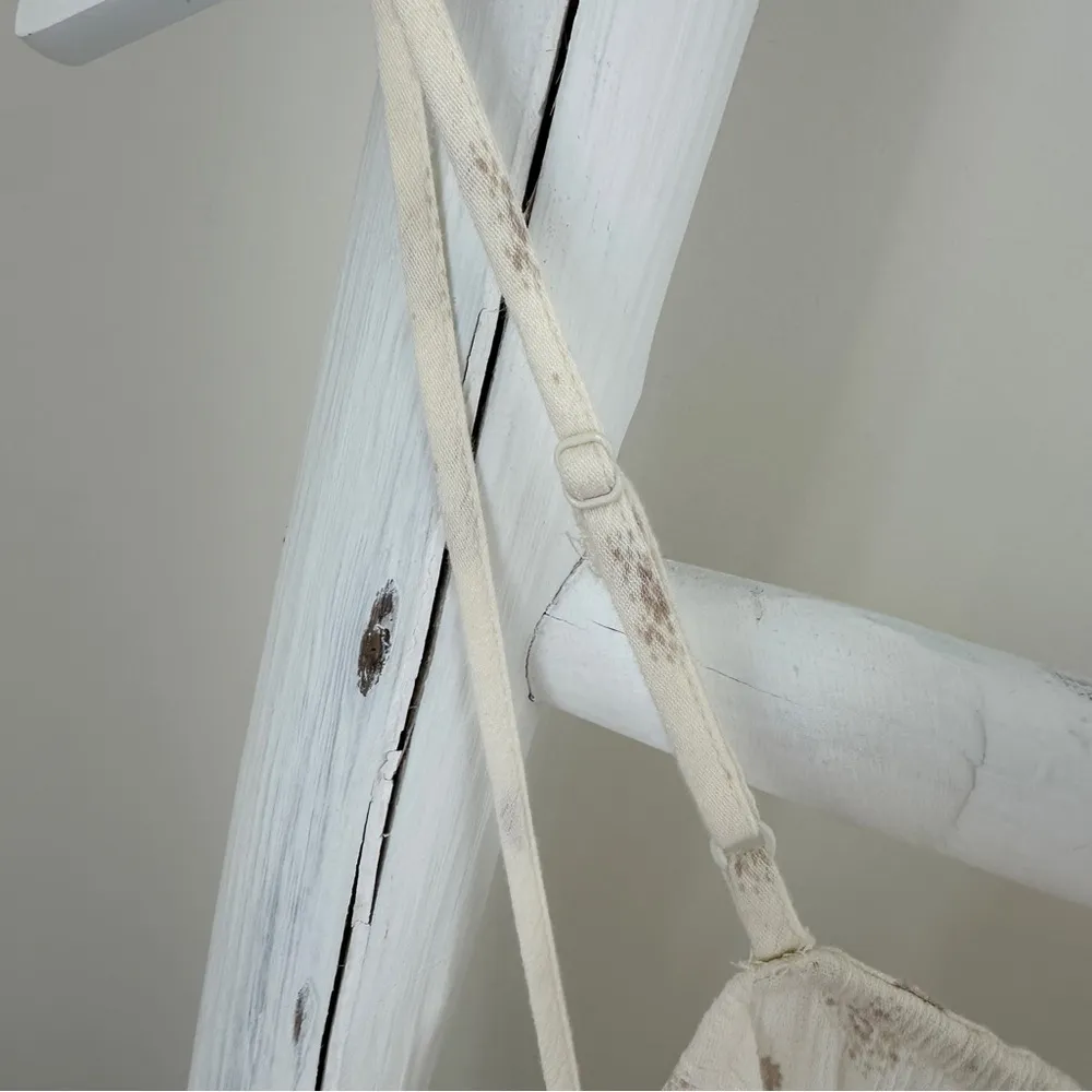 American Eagle Outfitters Cream Smocked Ruffled Tank Top Size Small - Image 4