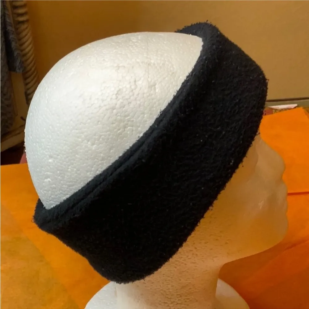 3 Three earmuffs - Image 6