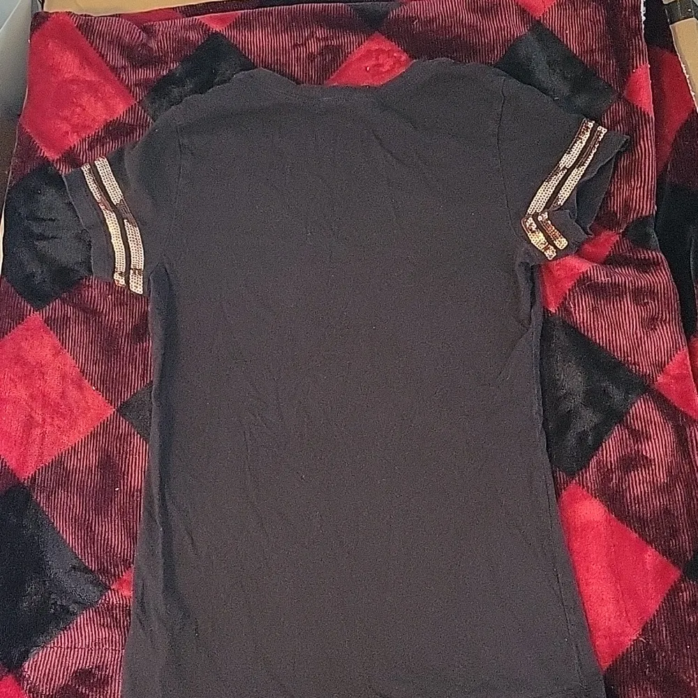 G By Guess Bling T-shirt Junior's Size Small - Image 7