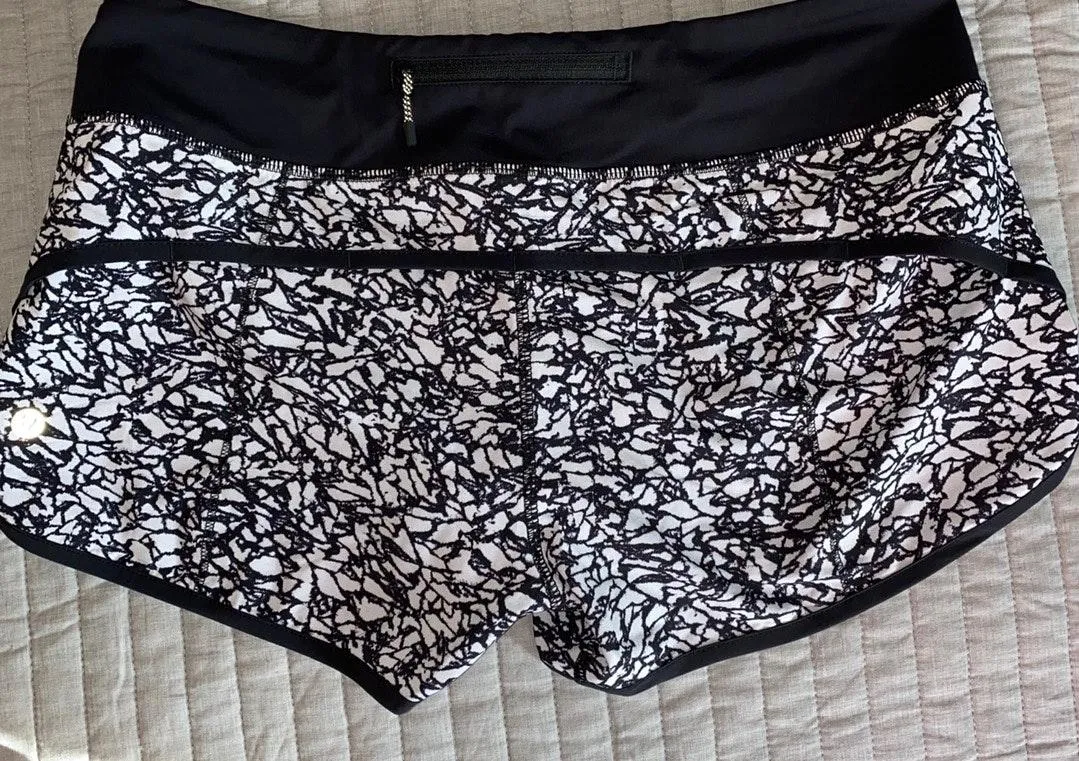 Lululemon Hotty Hot Shorts - Image 2