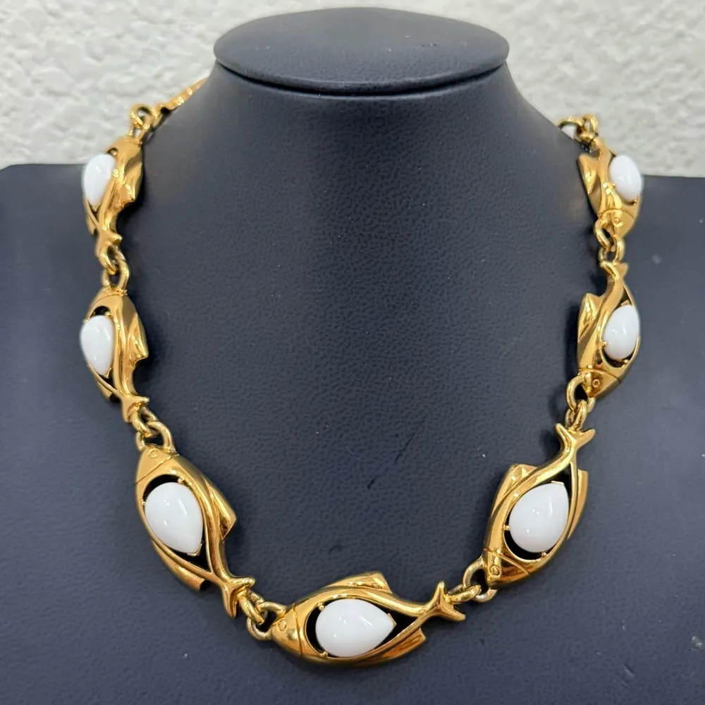 TRIFARI Signed School Of Fish Goldtone Milk Glass Fish Link Statement Necklace - Image 2