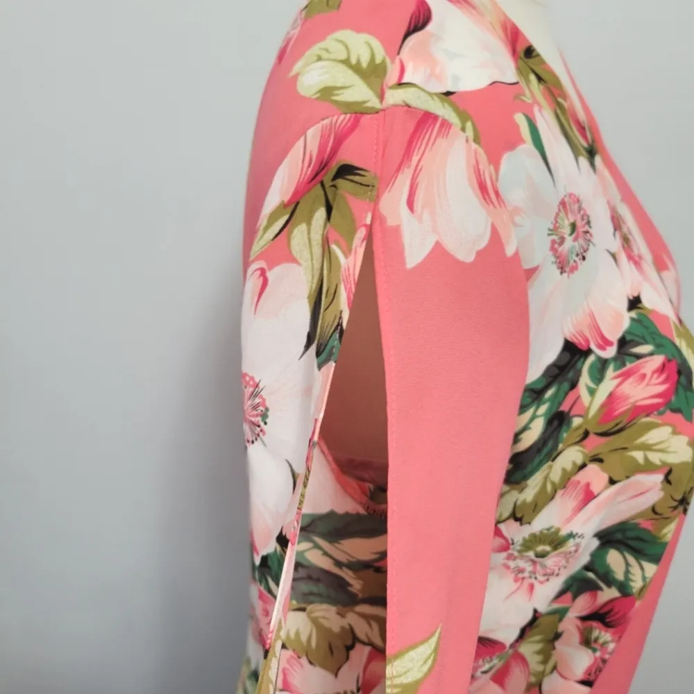 IMAN coral floral hibiscus surplice blouse size xs - Image 4