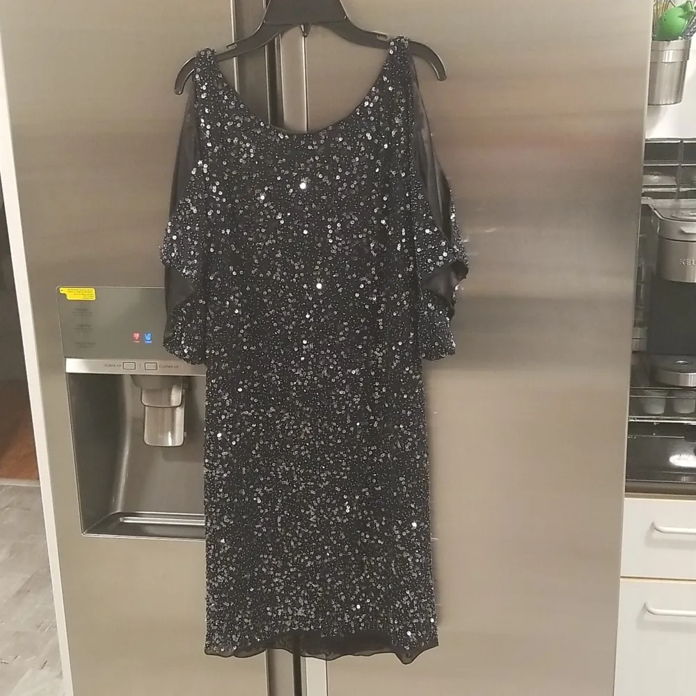 💕AIDAN MATTOX💕 Cold Shoulder Sequin Mini Dress ~ Cocktail Dress Black 6 NWOT - Image 7