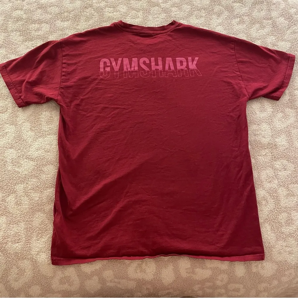 Burgundy and Pink Gymshark Oversized Tee - Image 2