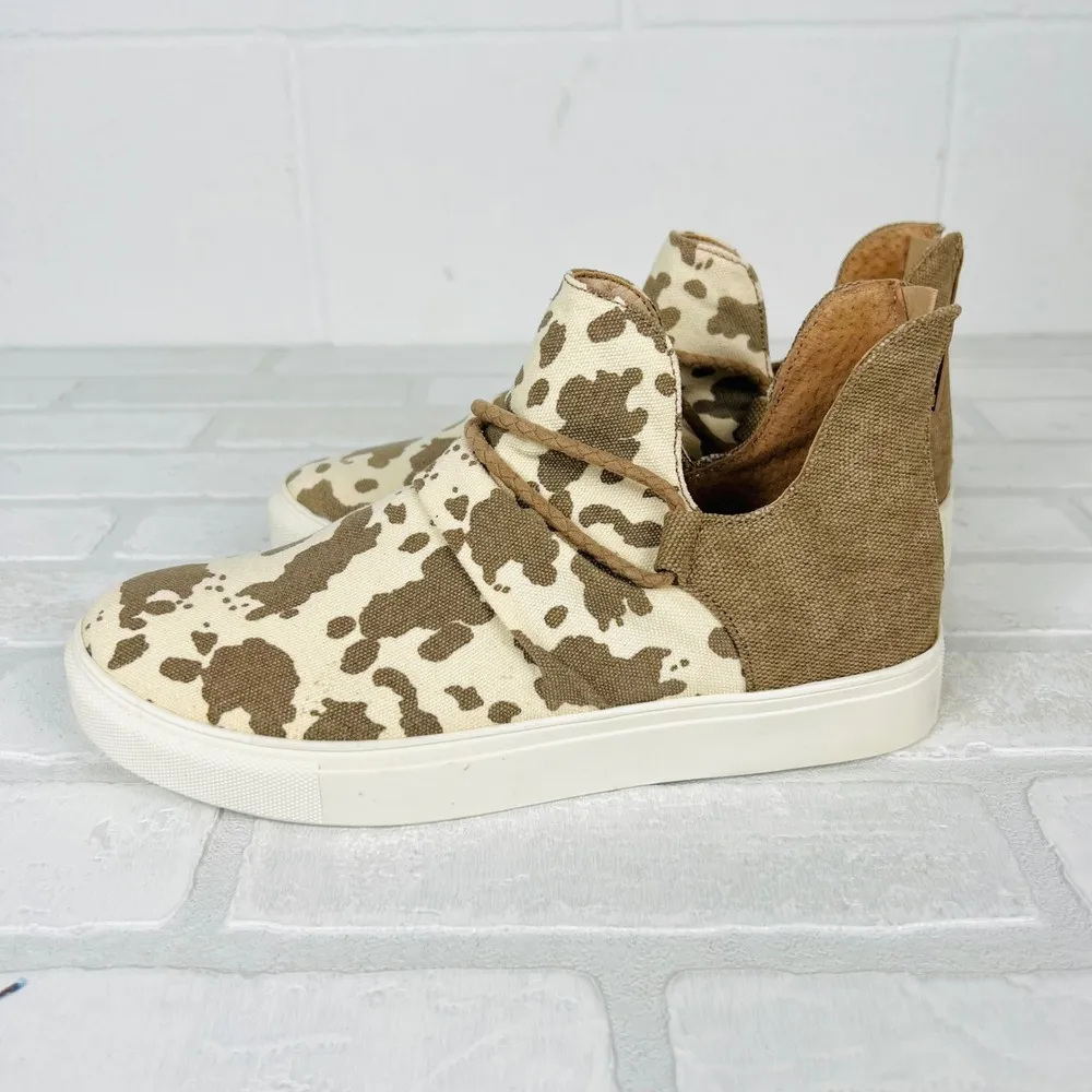 Cow Print Survivor Leopard Print Shoes Sneakers‎ by VERY G! Size 6.5 Brand New! - Image 3