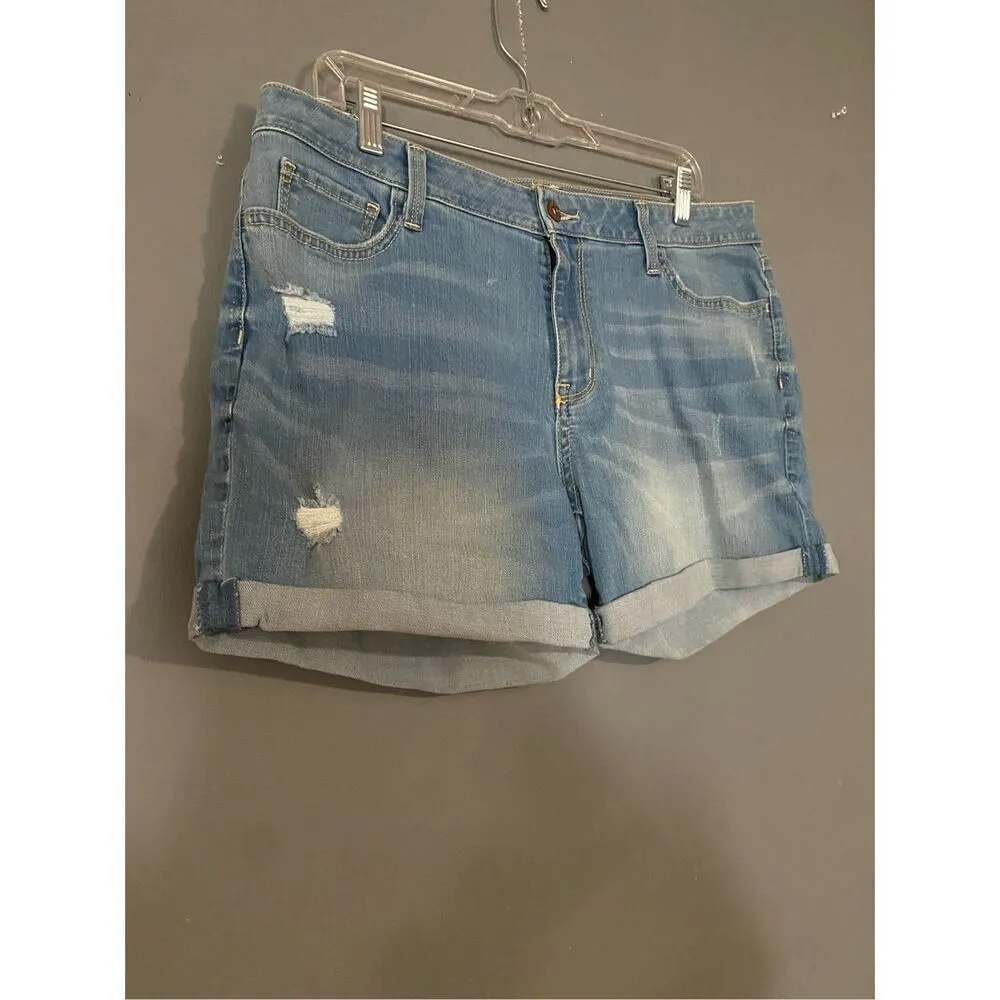 Arizona Jean Co Light Wash Cuffed Denim Jean Shorts Size 15 - Image 2