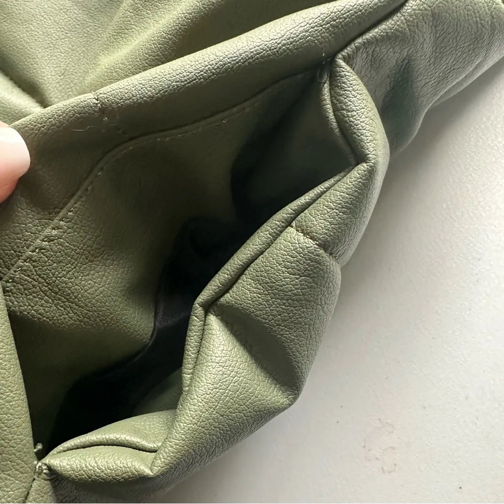 Pretty Little Thing Green Faux Leather Vest Size XL Tall NWT - Image 9