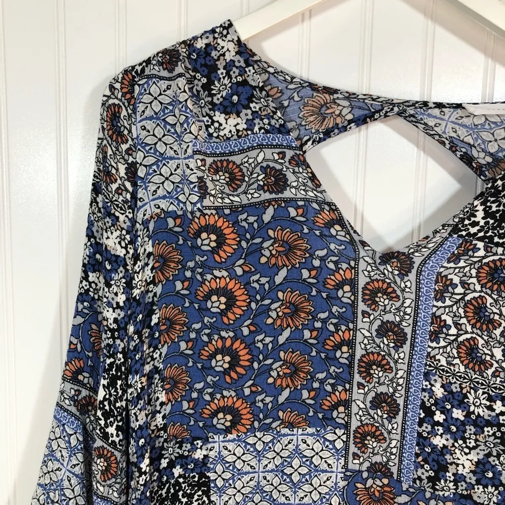 Lush Juniors Whitney Bell Sleeve Shift Dress Sz XS - Image 7