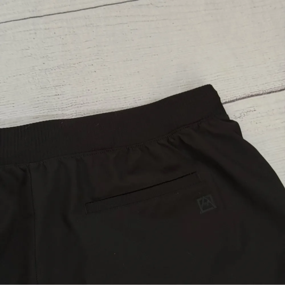 Avalanche Outdoor Supply Company size XL women's black drawstring shorts - Image 8