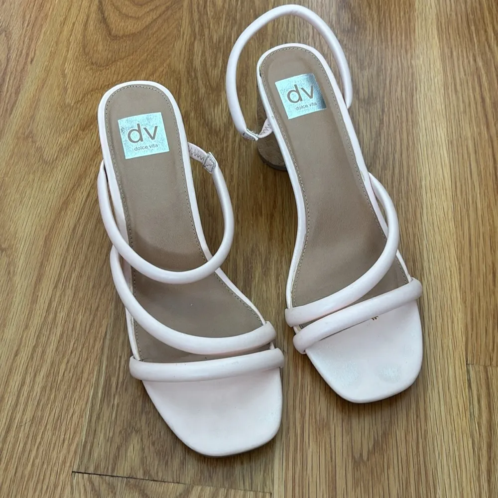 DV DOLCE VITA Myla Strappy Block - Image 2