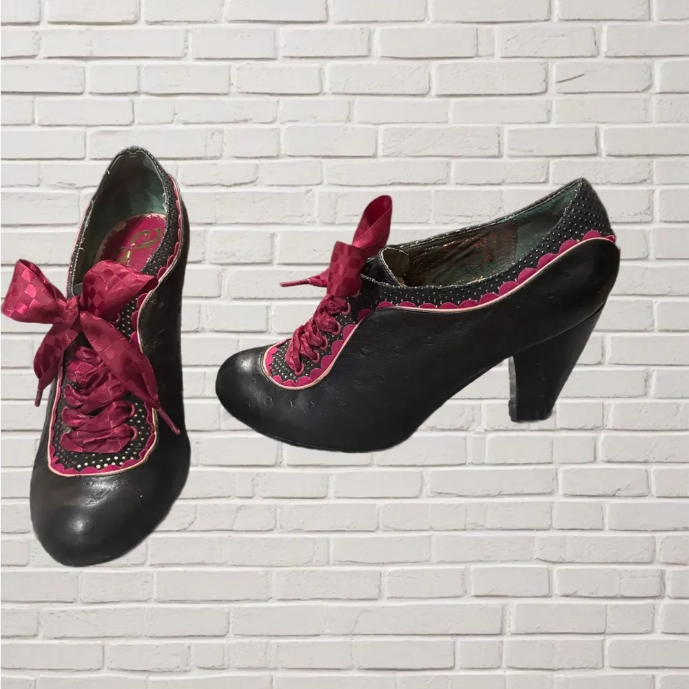 Poetic License London Lace - Image 2