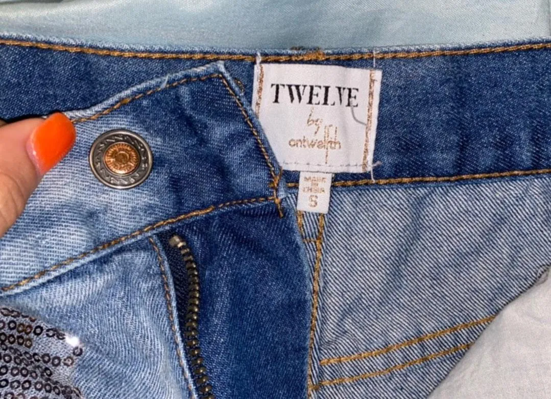 Brandy Melville Star Denim Shorts - Image 8