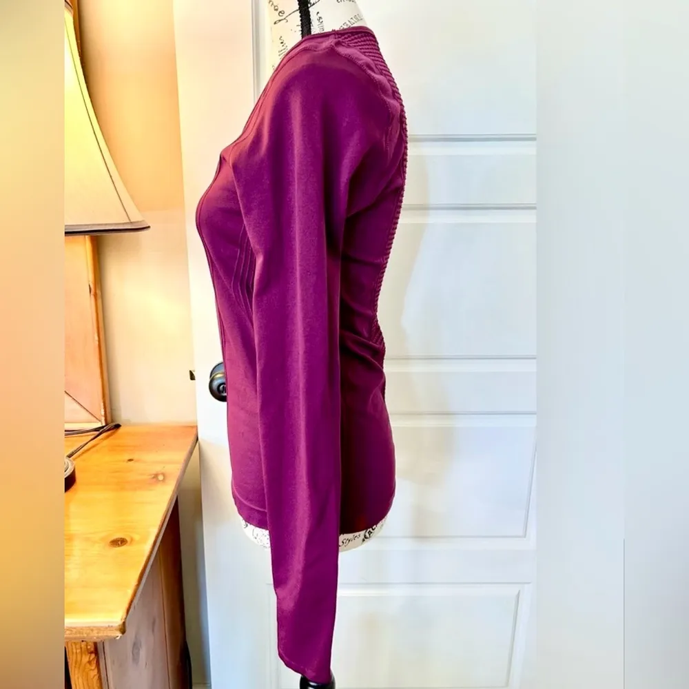 FABLETICS Arta Seamless Long Sleeve Vented  Mesh Running  Shirt~Burgundy Sz S💛 - Image 6