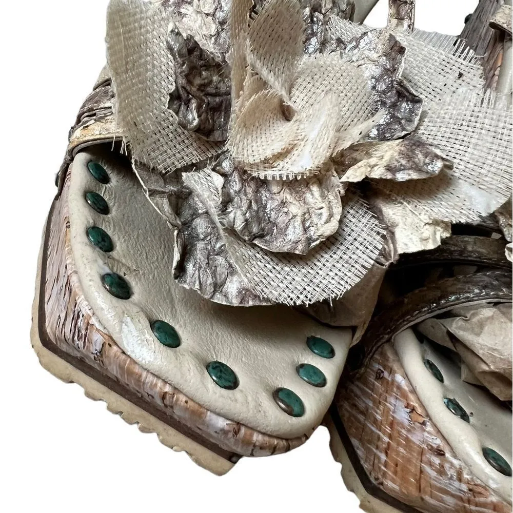 Lisa For Donald J Pliner Snake Studded Flower Wedge Sandals Heels Tan Size 9 - Image 5