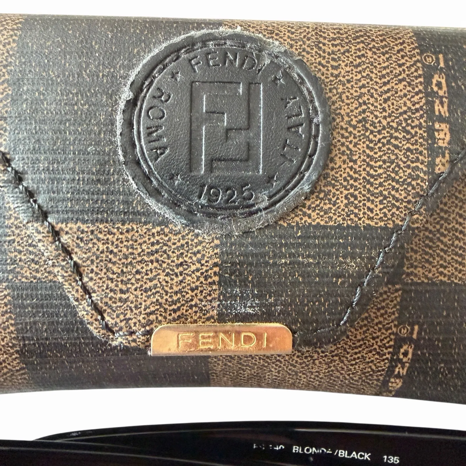 Vintage Y2K Fendi Oval Sunglasses Blonde Black FF Logo Made in Italy Old Money - Image 9